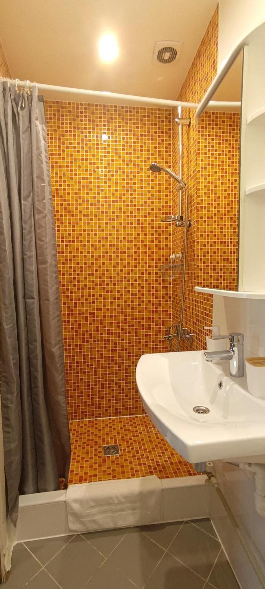 Old Town 2 Bedroom Apartment Near Dome Square & Scenic Waterfront Riga Buitenkant foto