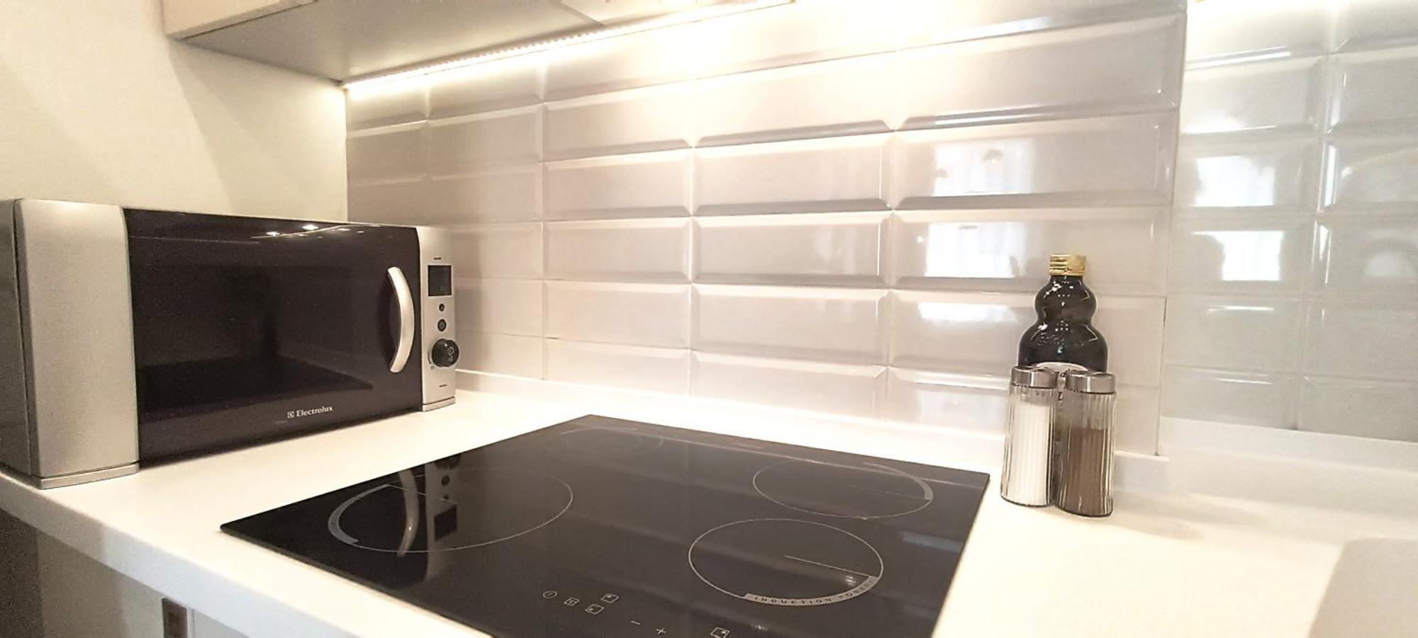 Old Town 2 Bedroom Apartment Near Dome Square & Scenic Waterfront Riga Buitenkant foto