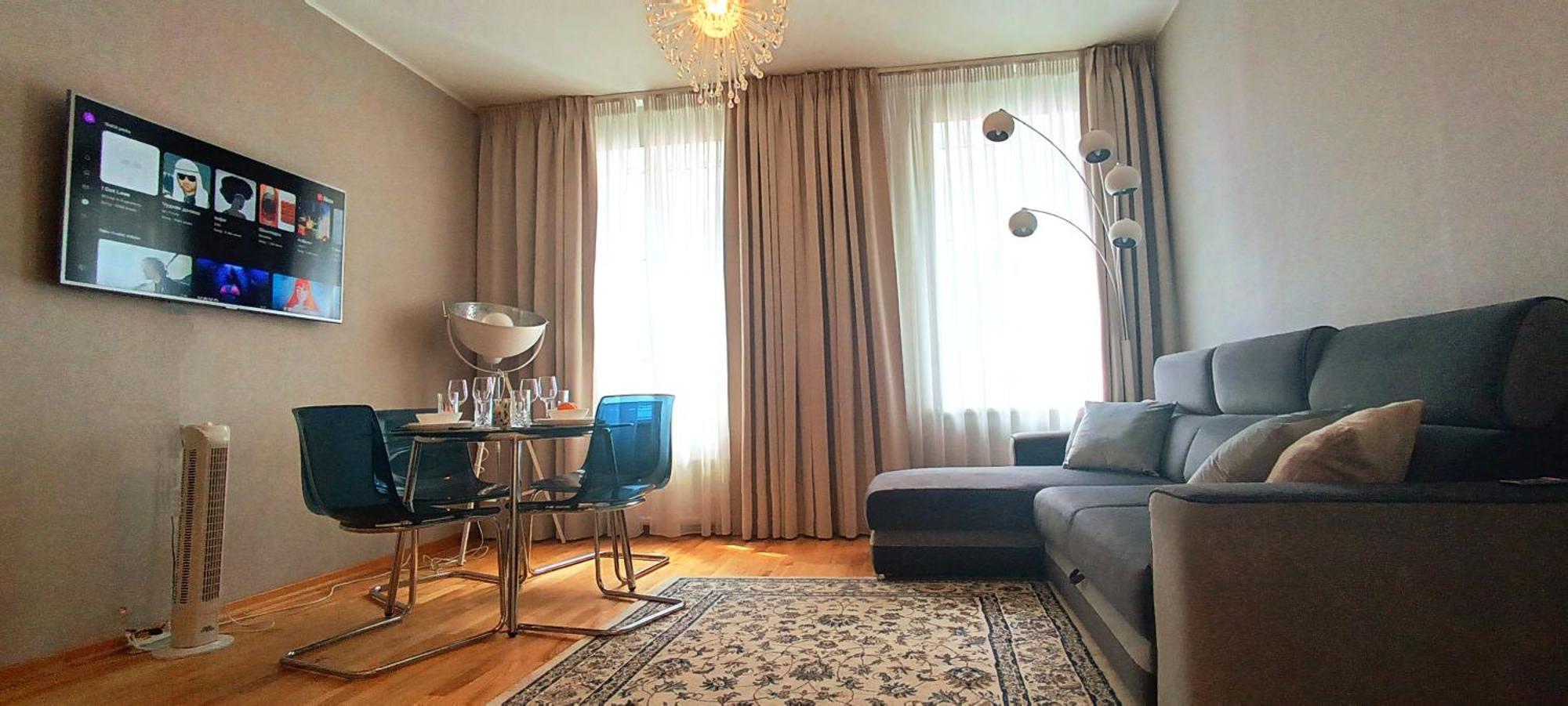 Old Town 2 Bedroom Apartment Near Dome Square & Scenic Waterfront Riga Buitenkant foto